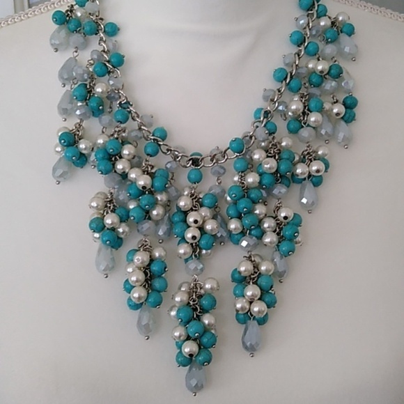 NEW Natasha Statement Necklace with Faux Turquoise Pearls and Faceted Lucite - Picture 3 of 16